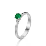 Pierścionek z białego złota ze szmaragdem AJPZ_004 Pierścionek z białego złota ze szmaragdem AJPZ_004